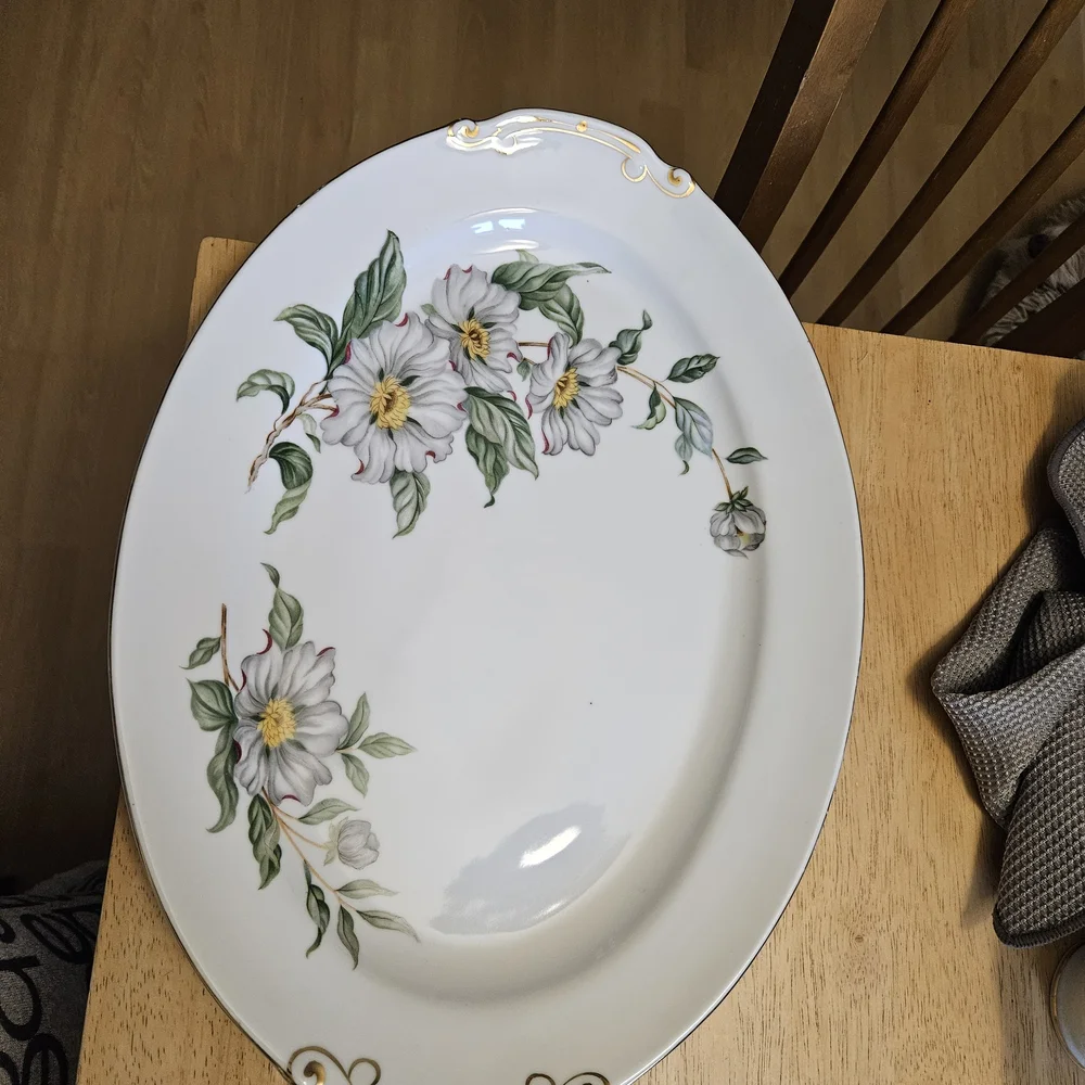 Mikasa Glenda 16 Oval Serving Platter Japan Fine China Floral Gold Trim